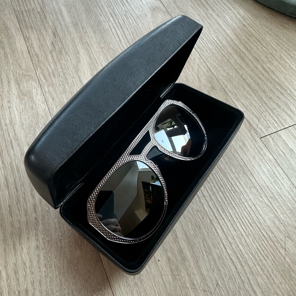 VERSACE Metal Aviator Sunglasses - Picture 2 of 7